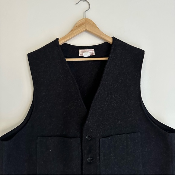 Filson Wool Mackinaw Vest - Picture 9 of 10